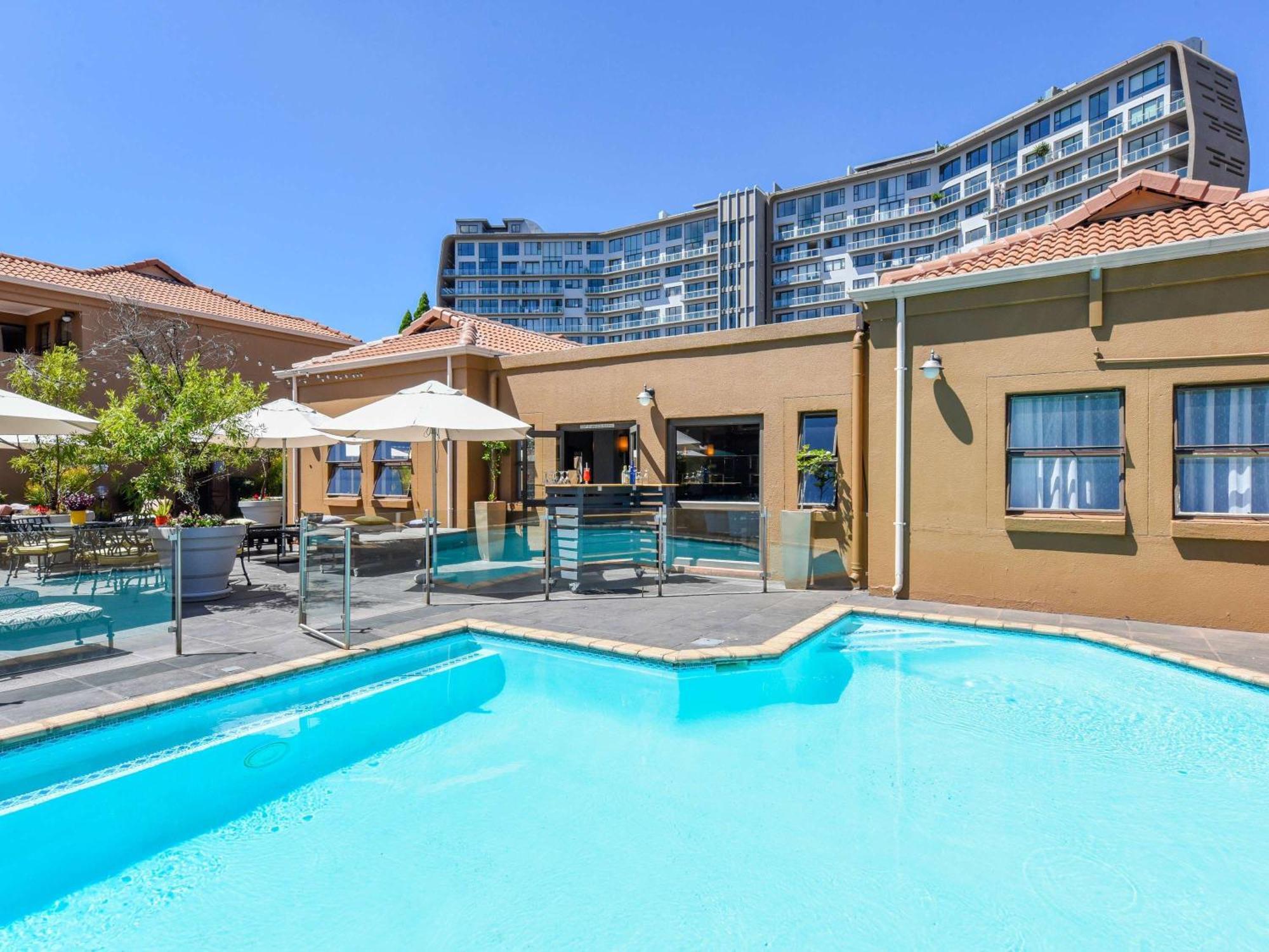Mercure Hotel Bedfordview Joanesburgo Exterior foto
