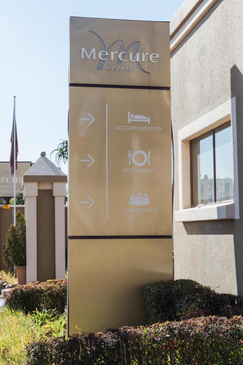 Mercure Hotel Bedfordview Joanesburgo Exterior foto